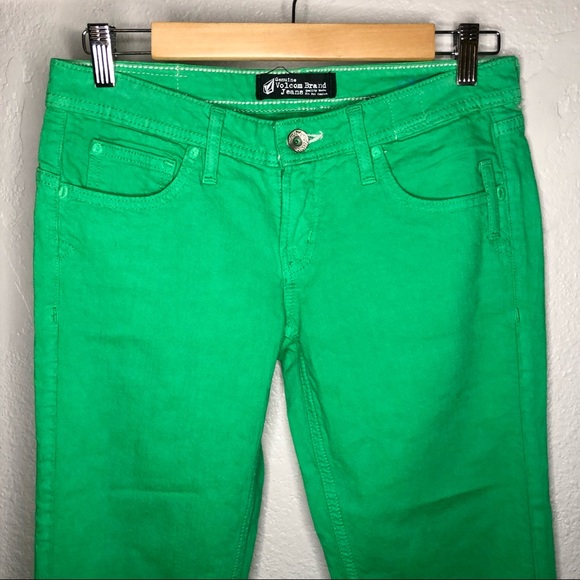 Volcom Kelly Green Straight Leg Jeans Size Junior 5 - Picture 2 of 7